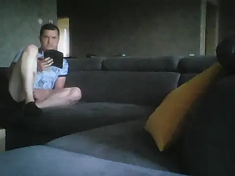 Snapshot of nezinau34 chatting on June 24, 5:33 pm nezinau34 online show from June 24, 5:33 pm