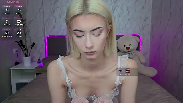 kittysocutie online show from April 26, 12:19 am