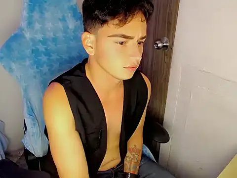 Mathias twinkk online show from April 8, 4:58 am