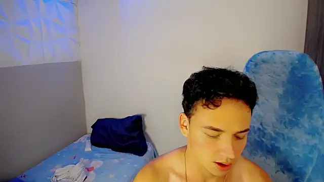 Mathias twinkk online show from March 28, 8:59 am