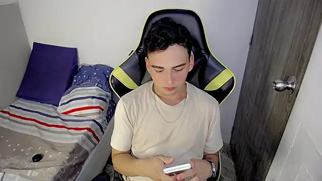 Mathias twinkk online show from March 22, 7:48 pm