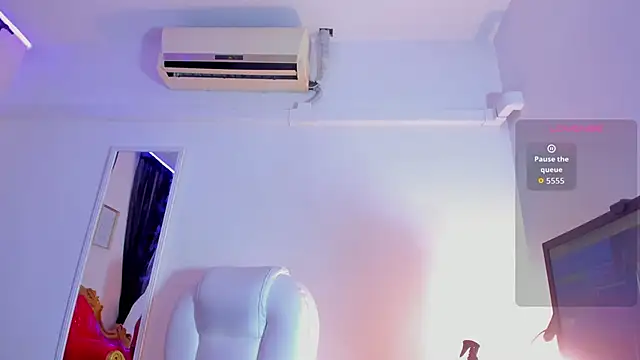 Snapshot of lovely_kristal chatting on May 25, 5:55 pm lovely kristal online show from May 25, 5:55 pm