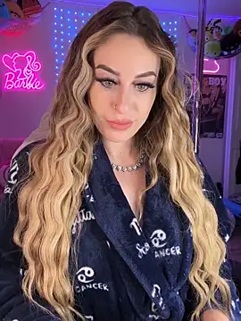 laurenlotus online show from June 5, 2:27 am