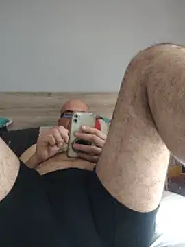 Snapshot of Guapo007sexy chatting on May 30, 4:01 pm Guapo007sexy online show from May 30, 4:01 pm