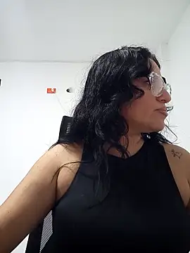 dalia milf co online show from March 18, 2:52 pm