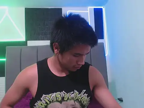 adonis latin 19 online show from April 14, 7:19 pm