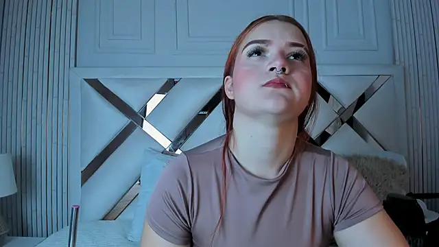 melanieklaus2 online show from June 6, 1:05 pm