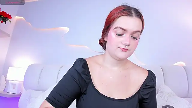 melanieklaus2 online show from May 3, 3:33 am