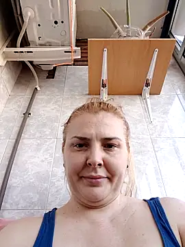 Maria3879 online show from April 22, 4:58 pm