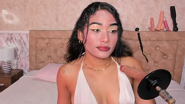 Horny Brunette  online show from June 12, 6:27 pm