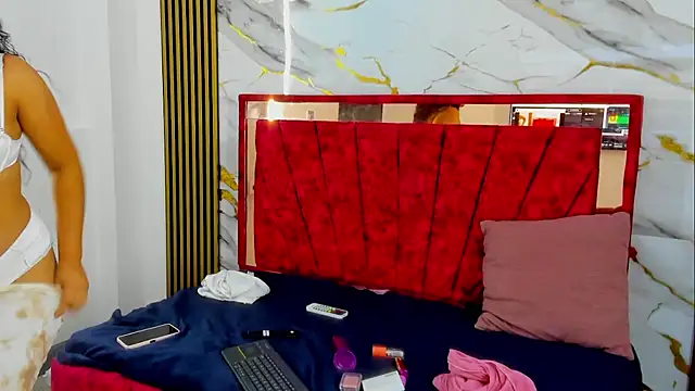 Tiana hots online show from April 19, 3:18 am
