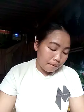 Huemy098 online show from April 15, 5:24 am