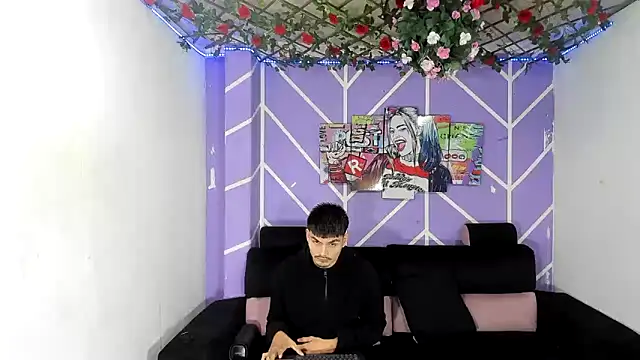 Nahomi hot 77 online show from May 10, 12:09 pm