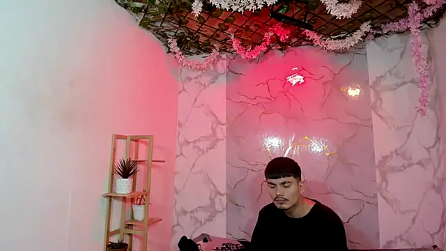 Nahomi hot 77 online show from May 11, 12:17 pm