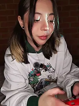 Petite CherryX online show from May 12, 1:57 am