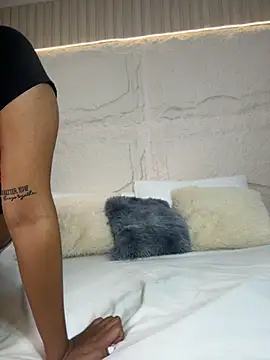 Abbiejordann online show from May 28, 3:25 am