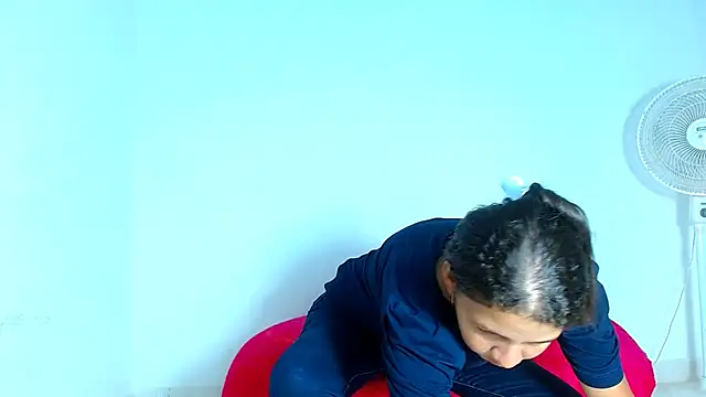 Snapshot of ambar69noir chatting on April 7, 11:28 pm ambar69noir online show from April 7, 11:28 pm