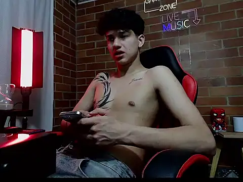 Kurtt   online show from March 27, 8:26 am