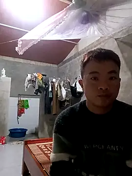 boy-pho- online show from March 23, 12:05 pm