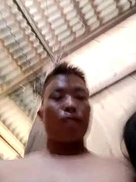 boy-pho- online show from April 16, 6:58 am