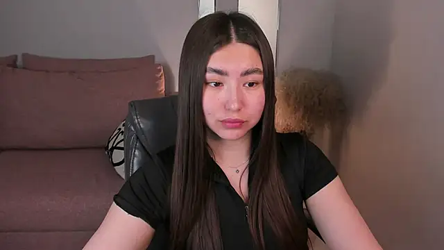 IceIcebabe  online show from April 2, 1:02 am