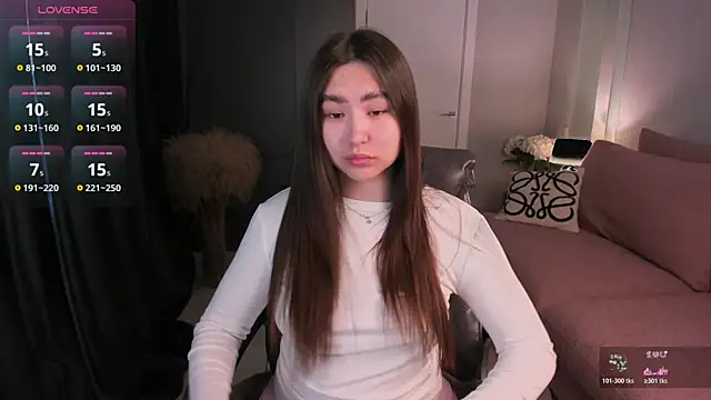 IceIcebabe  online show from April 13, 1:09 am