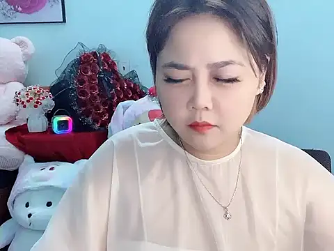 Nhanlu009 online show from April 18, 7:58 pm