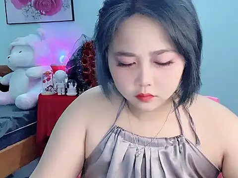 Nhanlu009 online show from May 4, 11:57 am