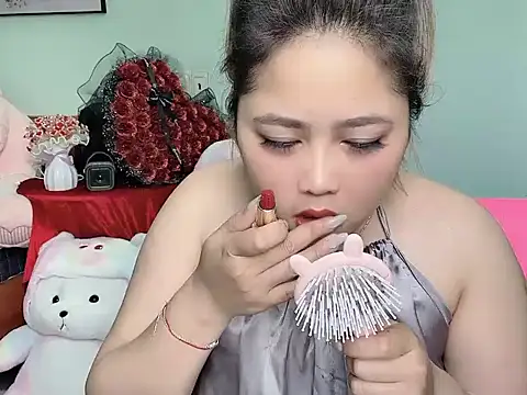 Nhanlu009 online show from April 8, 8:49 am