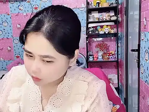 Snapshot of Nhanlu009 chatting on July 7, 1:03 pm Nhanlu009 online show from July 7, 1:03 pm