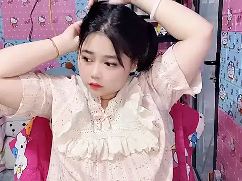 Snapshot of Nhanlu009 chatting on July 12, 1:12 pm Nhanlu009 online show from July 12, 1:12 pm
