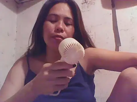 sweetciendy online show from May 27, 6:32 am