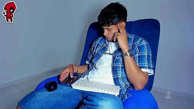 Snapshot of Thiago_snoop chatting on May 21, 3:48 am Thiago snoop online show from May 21, 3:48 am
