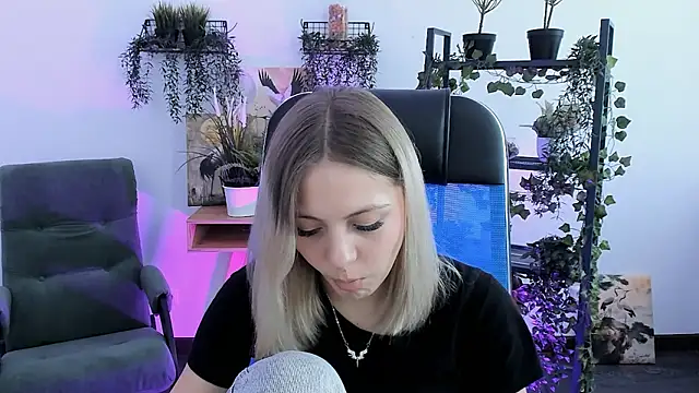 BlossomVibe online show from March 20, 7:53 am