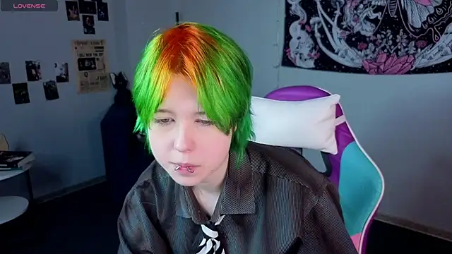 LittleKittenStar online show from May 14, 11:29 am