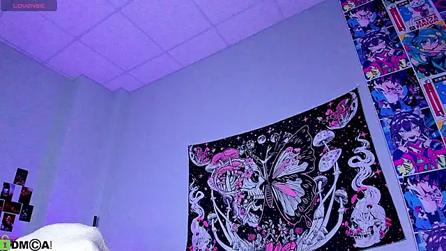 LittleKittenStar online show from March 29, 2:46 am