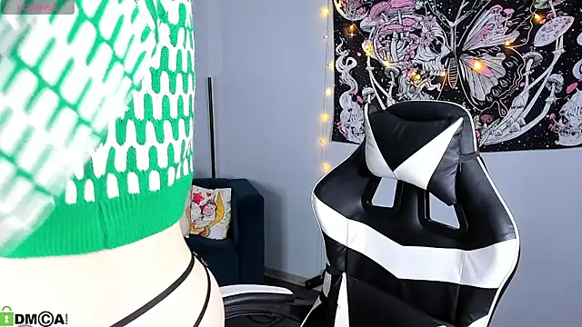 LittleKittenStar online show from April 22, 2:51 am