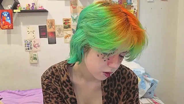 LittleKittenStar online show from May 28, 2:23 pm