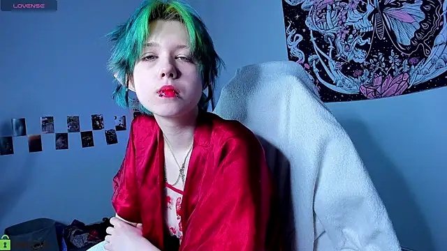 LittleKittenStar online show from March 28, 3:07 am