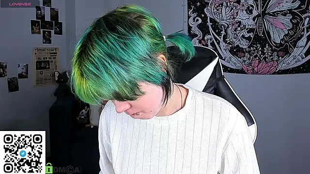 LittleKittenStar online show from April 23, 3:24 am