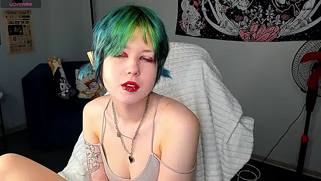 LittleKittenStar online show from March 21, 2:57 am