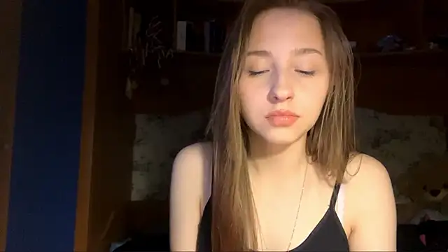 Vickyfaith online show from April 4, 8:26 pm