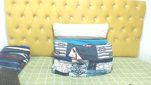 BubbleGumBADAss online show from April 12, 9:56 am