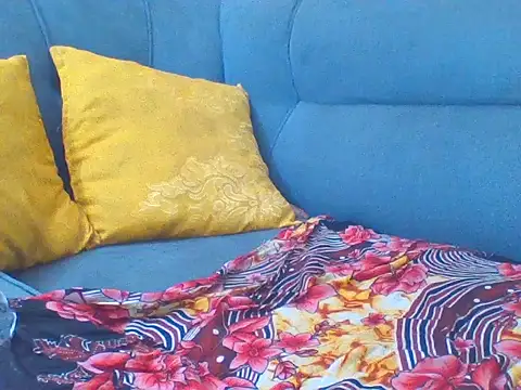 SweetDlips online show from March 19, 7:30 am