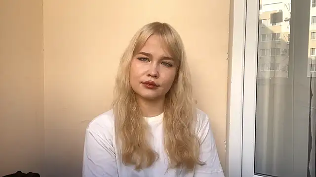 FreyaLoveLove online show from March 18, 12:51 pm