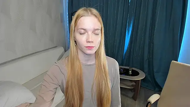 PetraRohal online show from March 24, 7:08 am