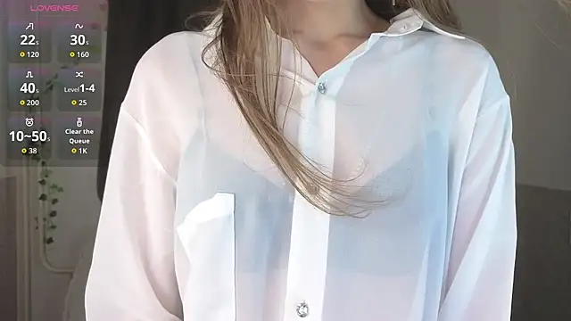 Snapshot of Emily_Nelsonn chatting on June 24, 3:10 pm Emily Nelsonn online show from June 24, 3:10 pm