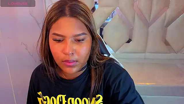 naomitp online show from May 21, 12:13 pm