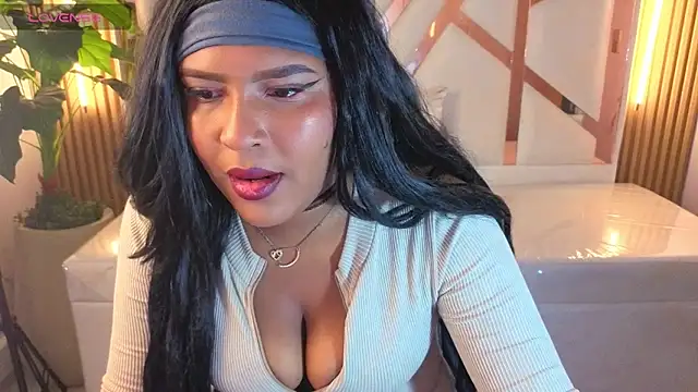 naomitp online show from May 15, 12:25 pm