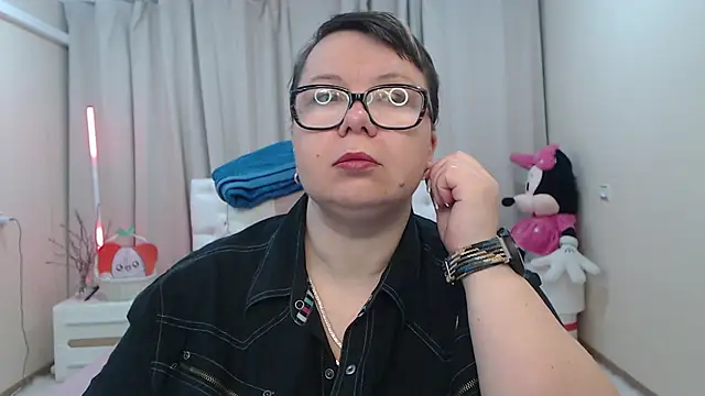 BonnnyBoobsy online show from March 30, 5:53 am